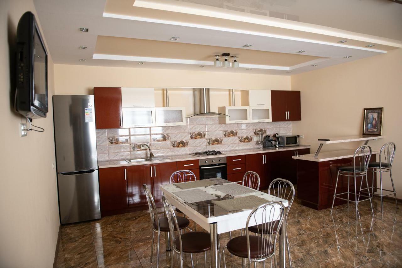 Appartamento Затишна Оселя Mizhhirya  Esterno foto